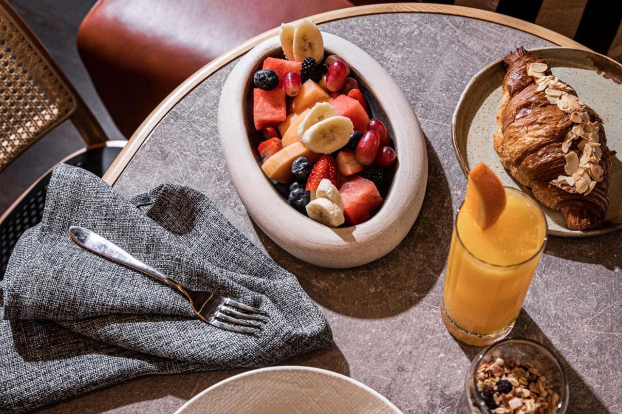 Qt Newcastle Hotel Екстериор снимка Fruit salad